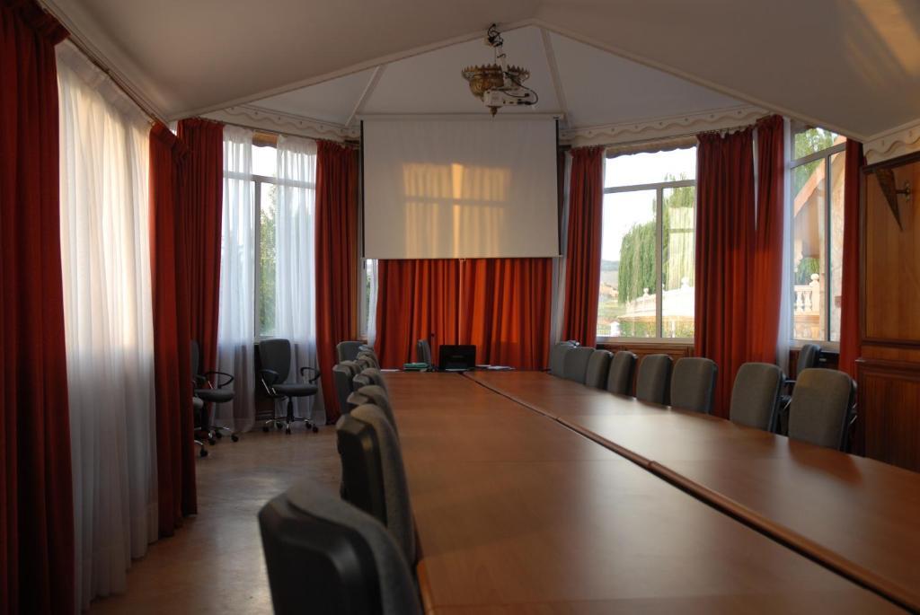 Le Palais Des Cerisiers Hotell Azrou Exteriör bild
